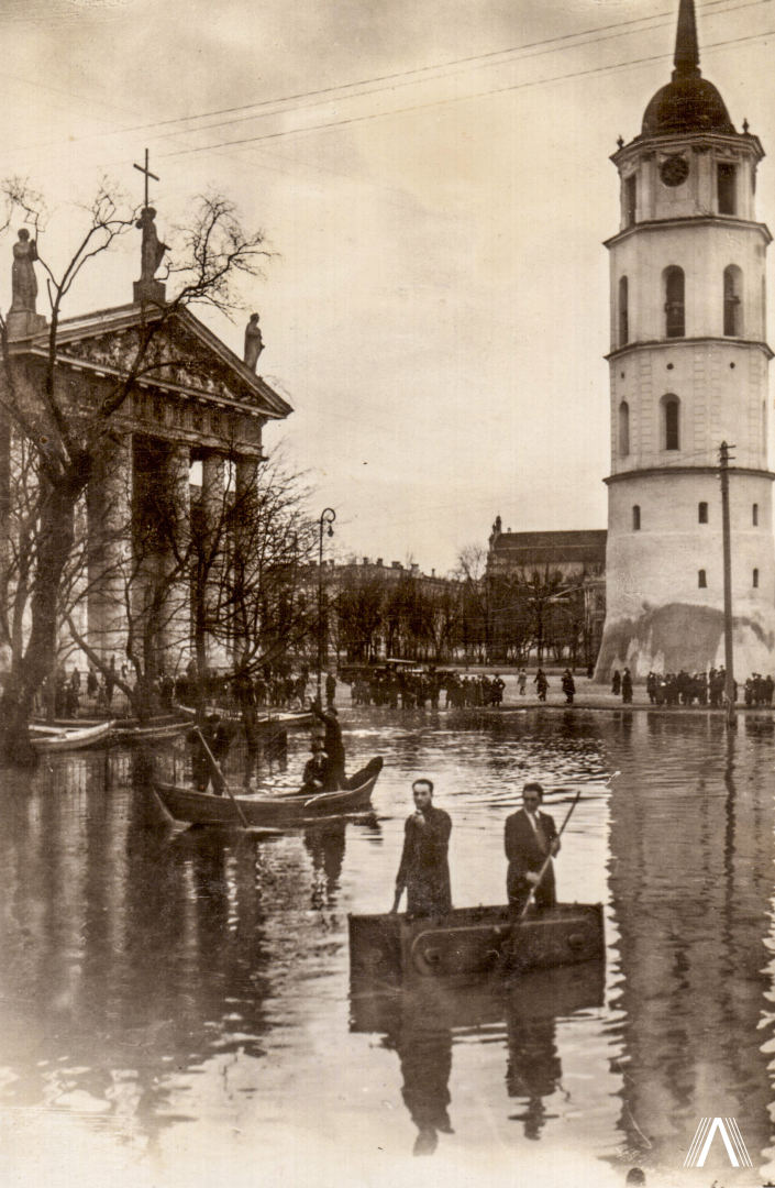 Arkikatedra-potvynio-metu-1931m